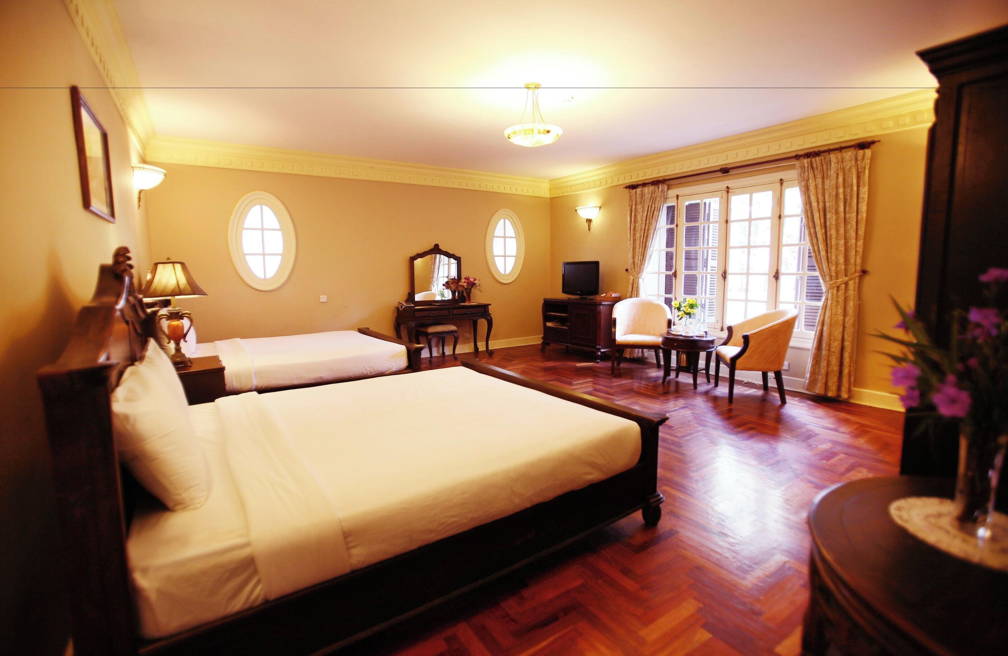 Minibar, in-room safe, desk, blackout drapes