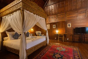 2 chambres, coffres-forts dans les chambres, décoration personnalisée