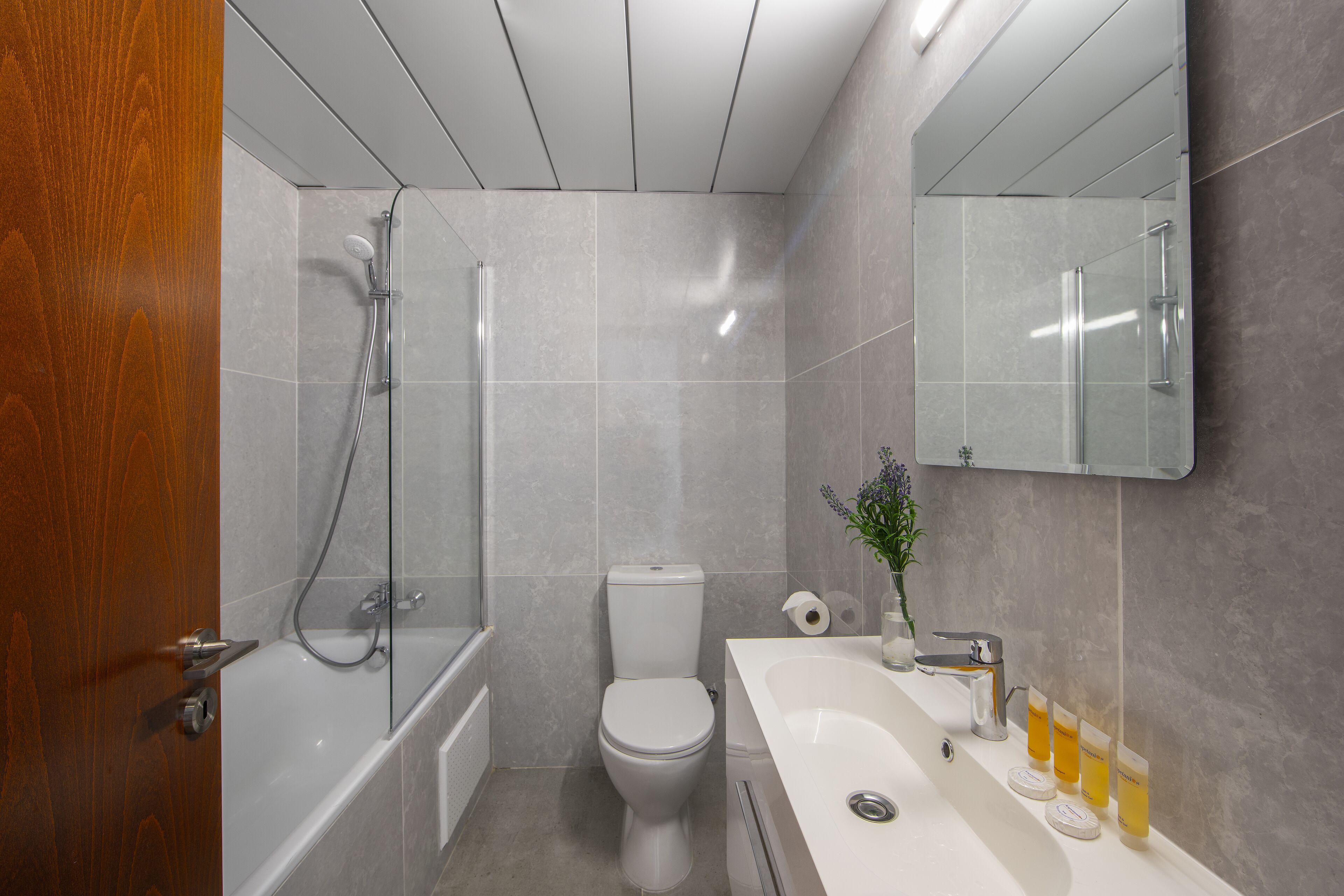 Photo - Kapetanios Limassol Hotel