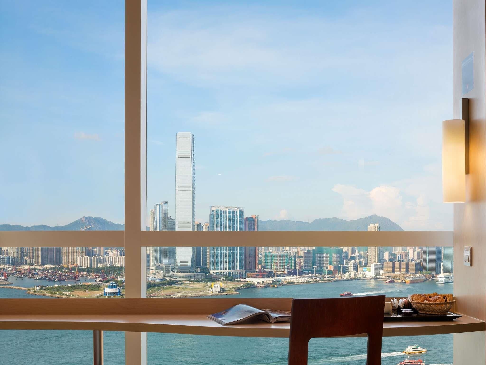 高級客房, 1 張加大雙人床, 海港景 | 房內夾萬、書桌、手提電腦工作空間、遮光窗簾/窗簾
