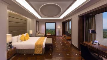 Presidential Room, 1 King Bed, Club lounge access | Premium bedding, minibar, in-room safe, desk