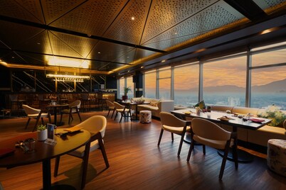 Crowne Plaza Kochi by IHG