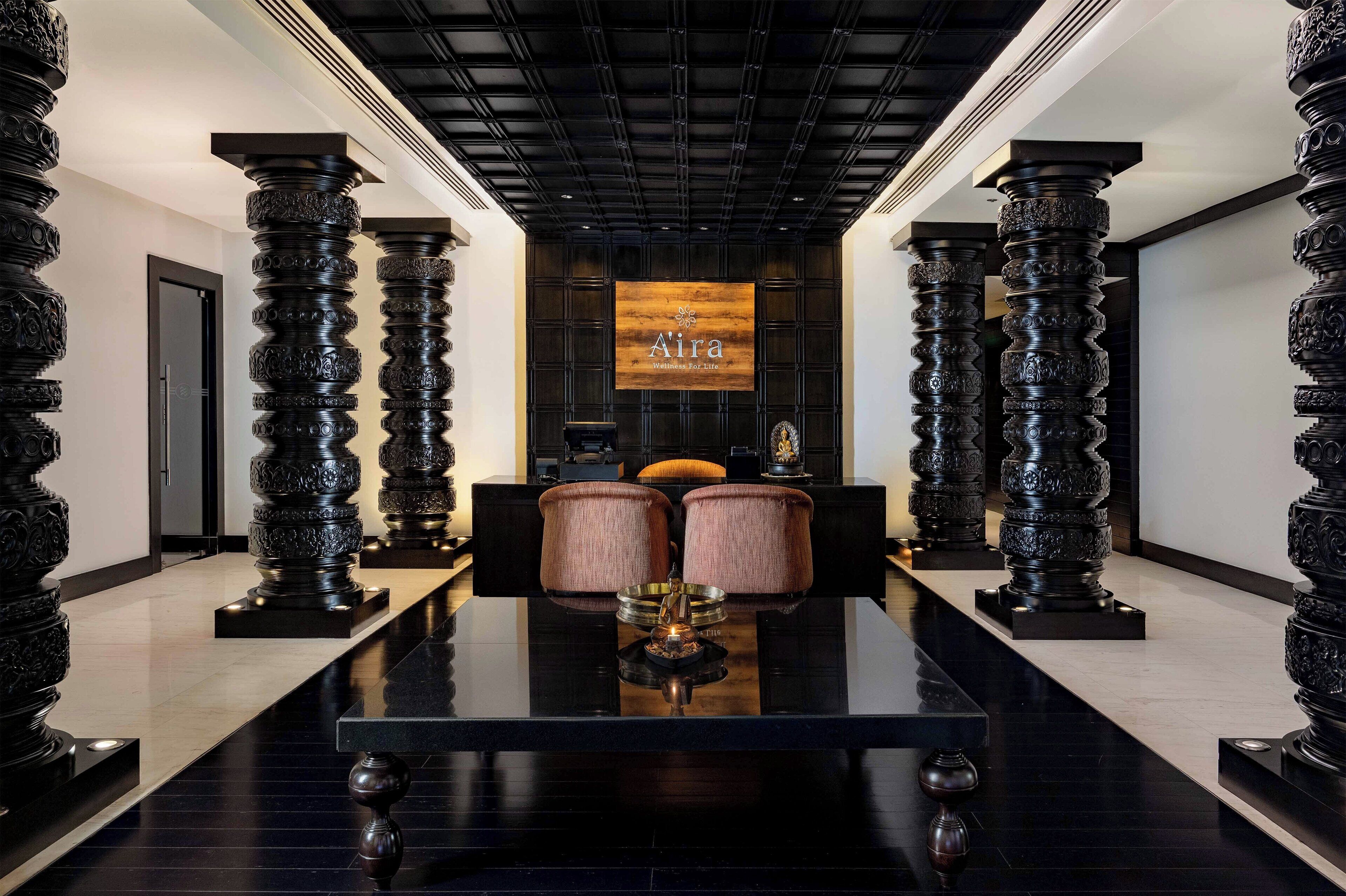Couples treatment room(s), hot tub, steam room, body treatments