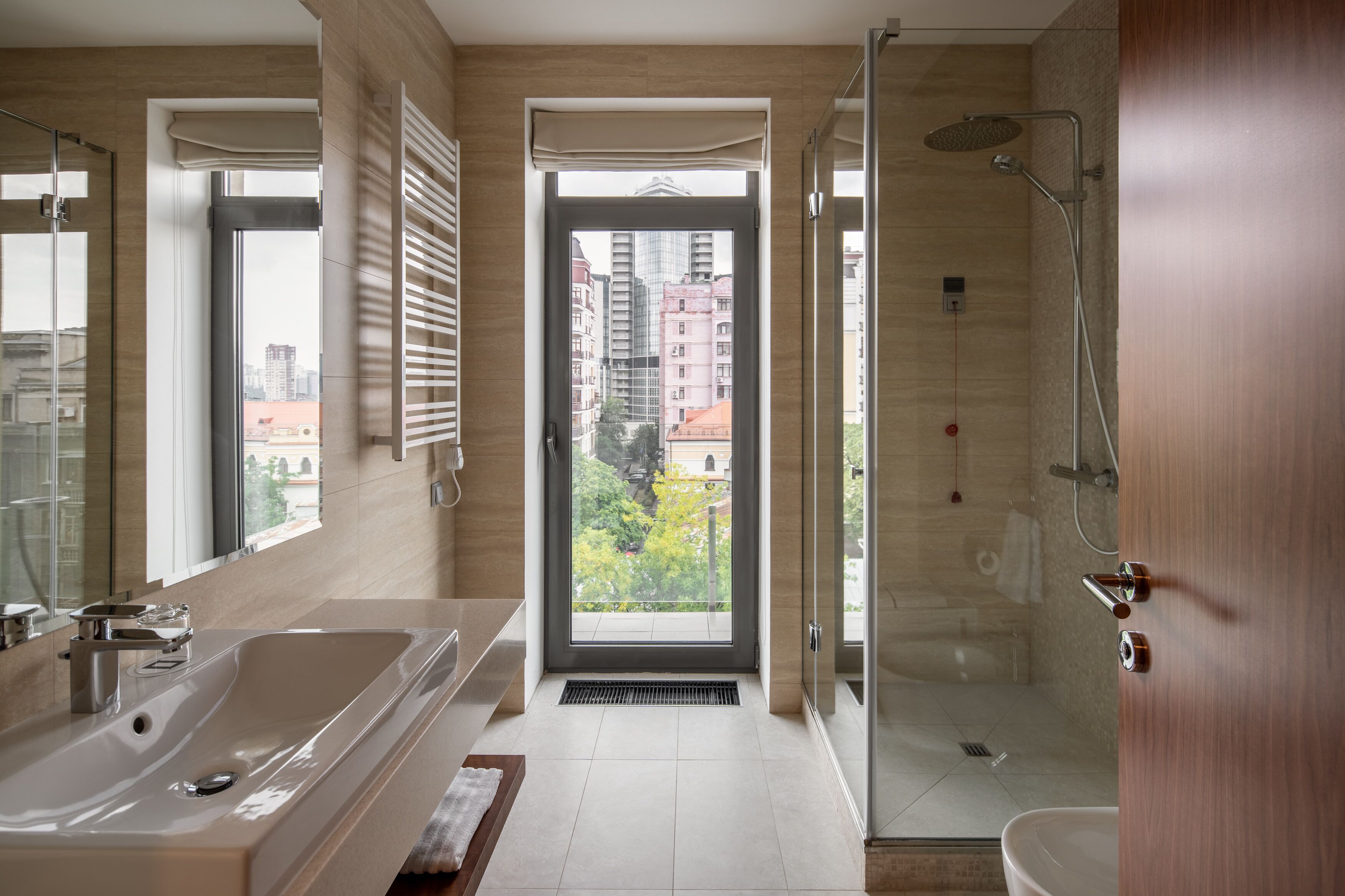 Single | Bathroom | Free toiletries, hair dryer, bathrobes, slippers