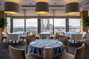 Frokost, lunsj og middag serveres, østeuropeiske retter 