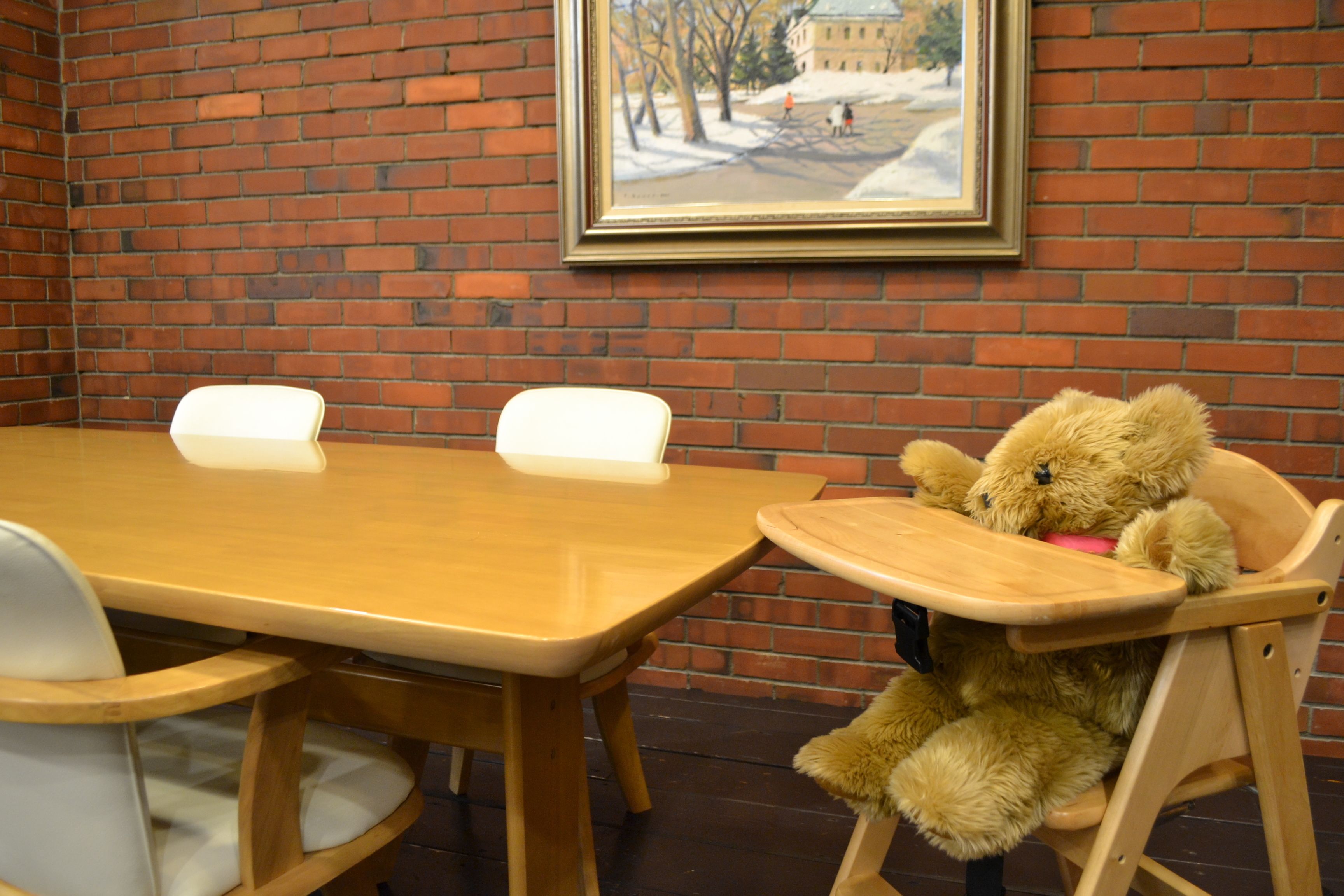 daily buffet breakfast (jpy 850 per person)