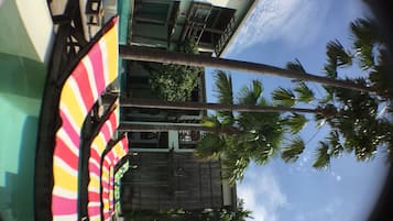 ที่อาบแดด