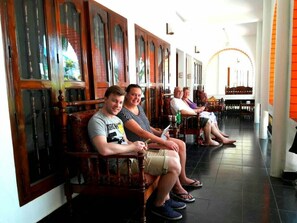 Lobby sitting area - Beach Florra Inn (Neyyattinkara)