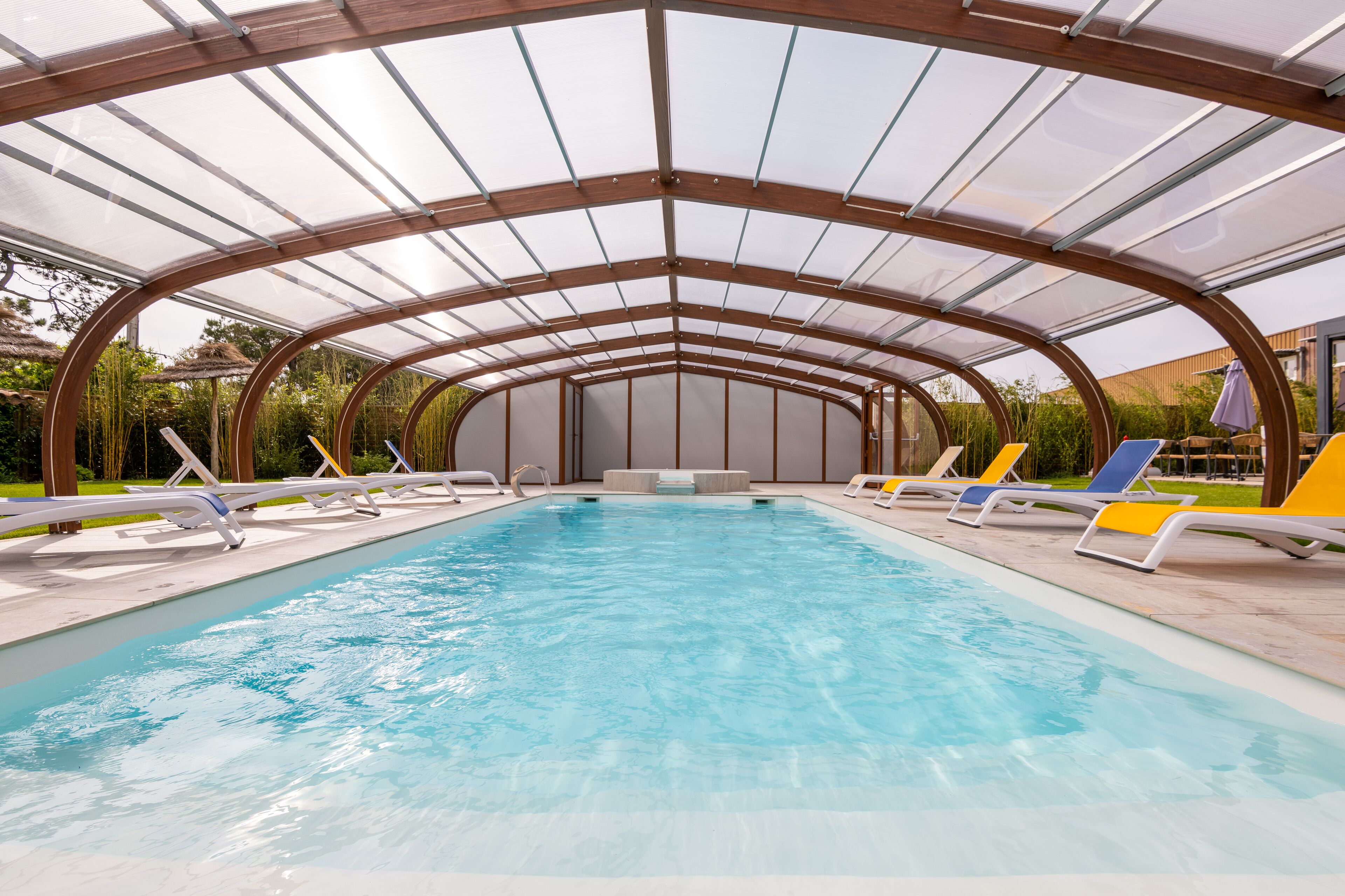 Indoor pool, outdoor pool
