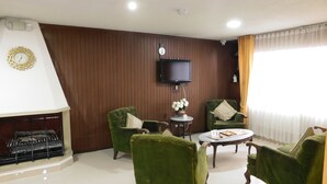 Living area - Hotel Casa Navi (Bogotá)