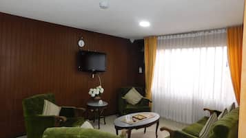 42-inch TV with cable channels