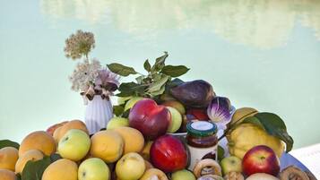 Desayuno buffet incluido todos los días