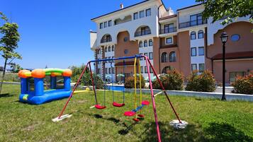 Children's play area - outdoor