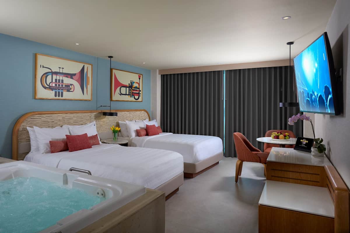 Habitació Deluxe, 2 llits dobles | 1 dormitori, roba de llit d'alta qualitat, cobrellits i minibar gratuït