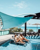 Rock Royalty Ocean View King with Personal Assistant | Terrace/patio