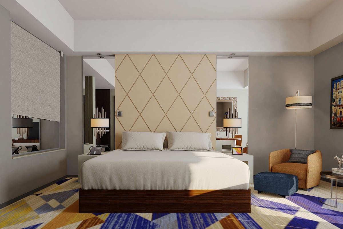 2 bedrooms, premium bedding, down duvets, minibar