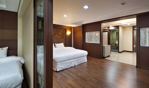 Suíte real | Ferros/tábuas de passar roupa, Wi-Fi de cortesia