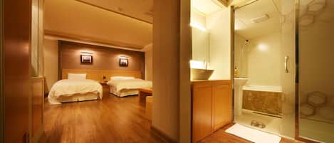 Chambre Familiale avec lits jumeaux