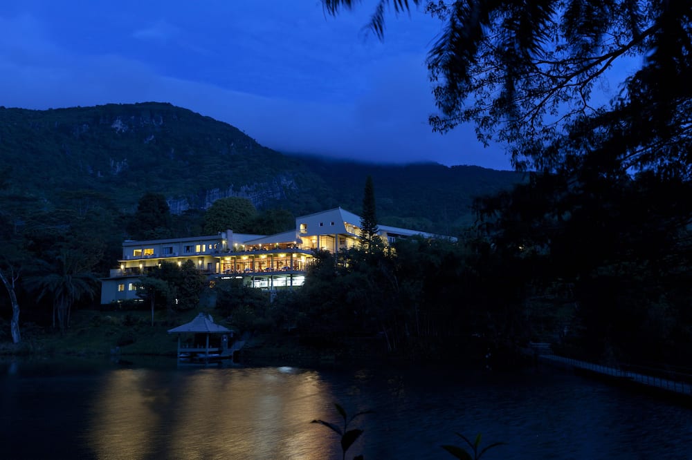 Hunas Falls Hotel