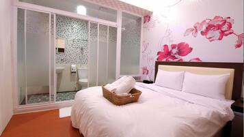 Quarto casal standard | Escrivaninha
