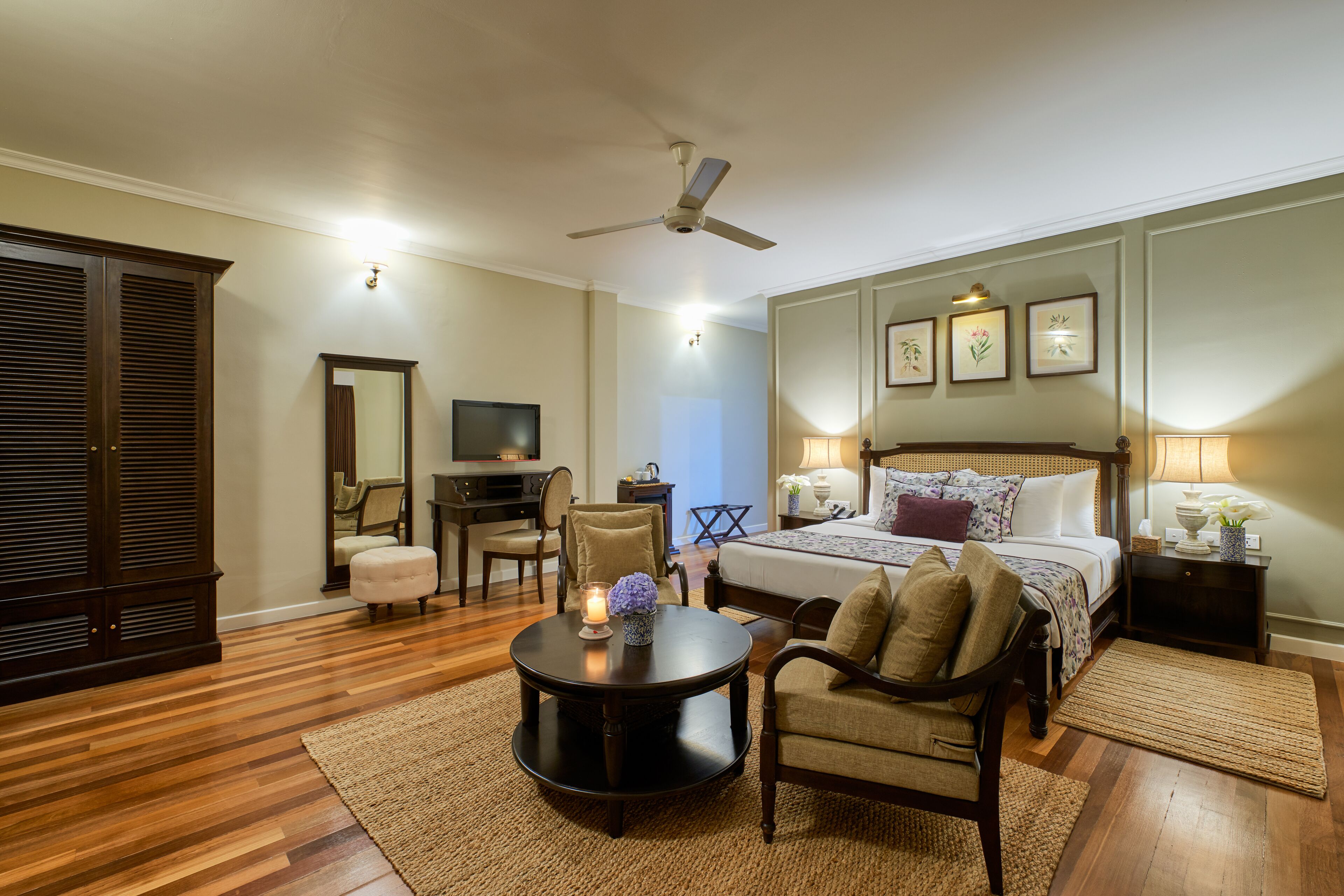 1 bedroom, premium bedding, minibar, in-room safe