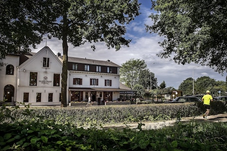 Hotel - Restaurant In den Hoof