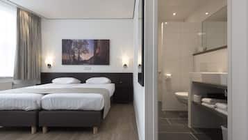 Comfort Double Room | In-room safe, desk, laptop workspace, cribs/infant beds