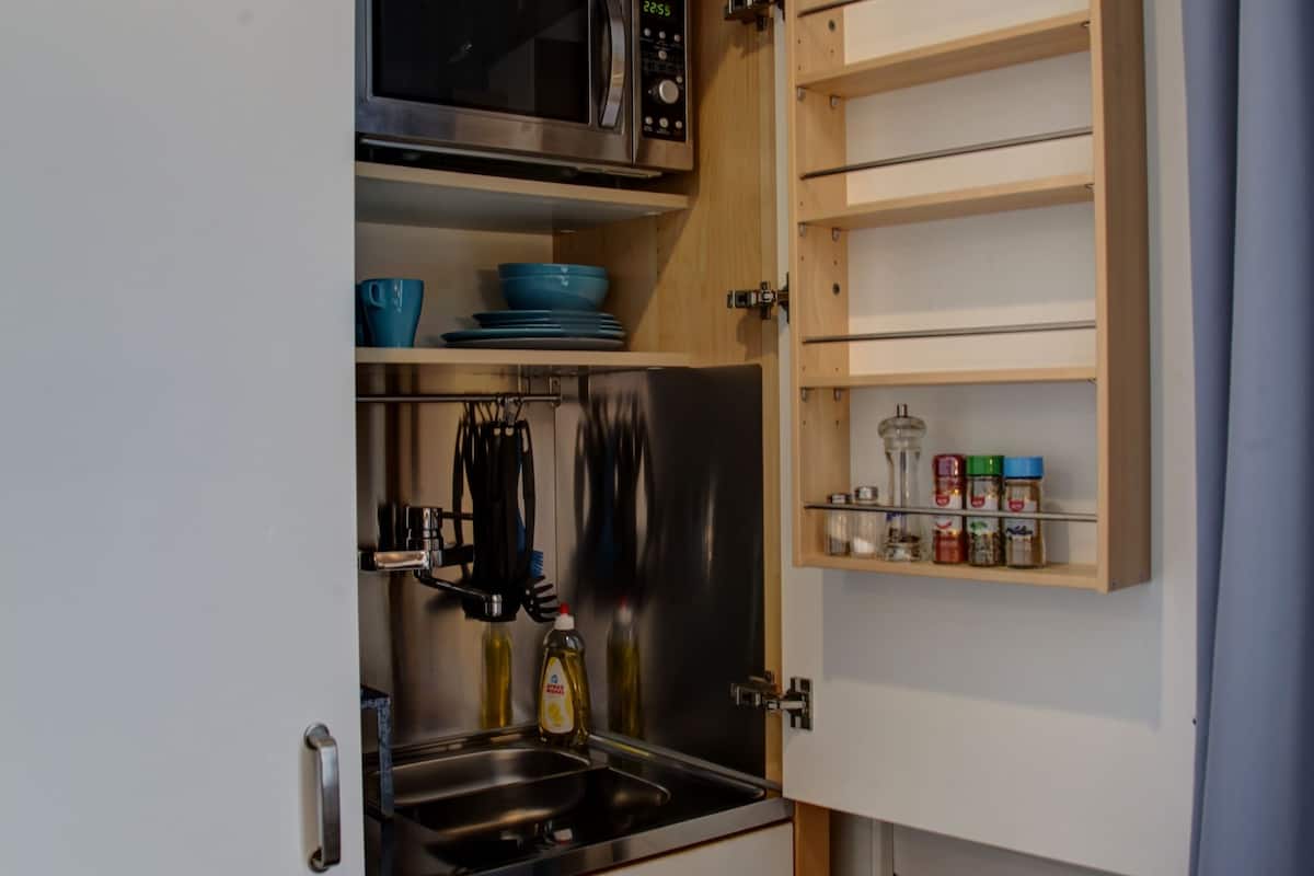 espresso maker, electric kettle