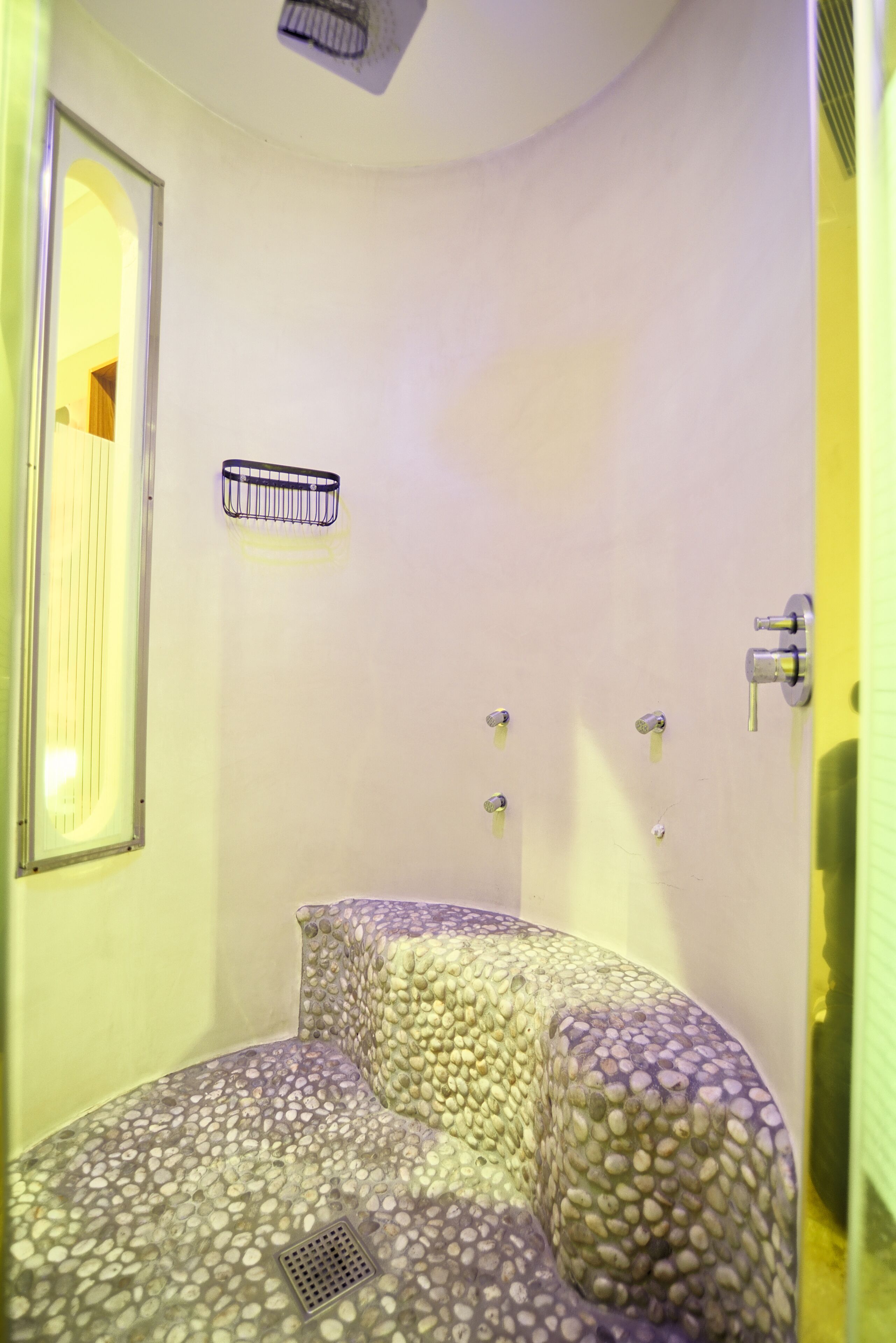standard double room (deluxe interior view) | bathroom | free toiletries, hair dryer, towels