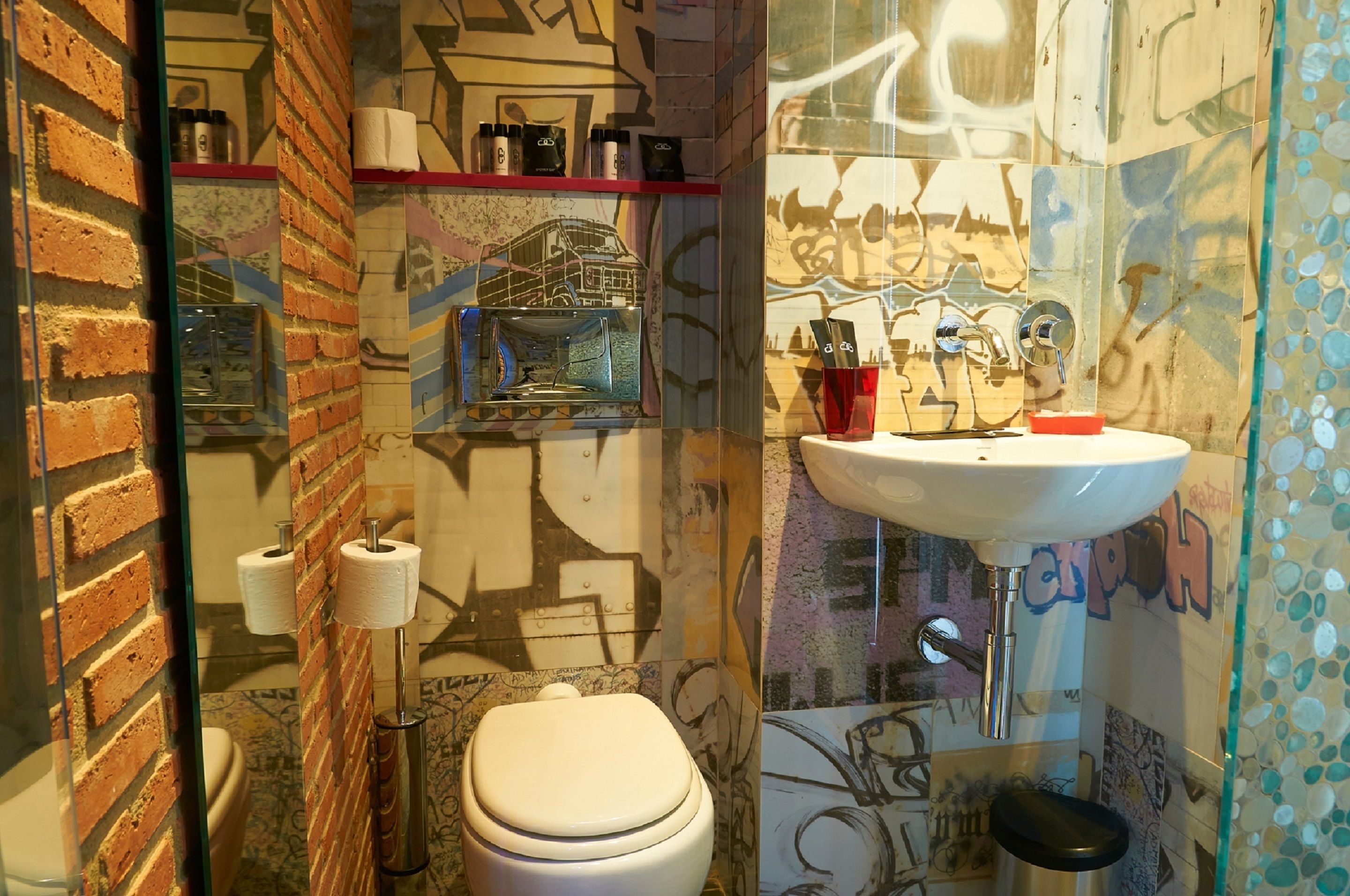 classic room (classic interior view) | bathroom sink