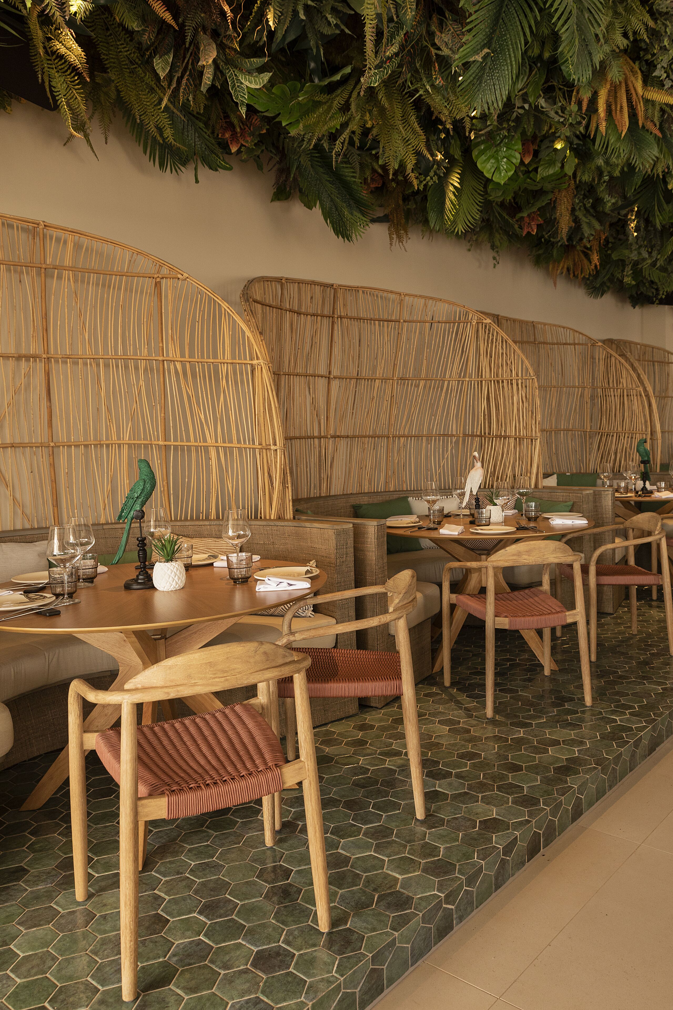 breakfast, lunch, dinner served; mediterranean cuisine