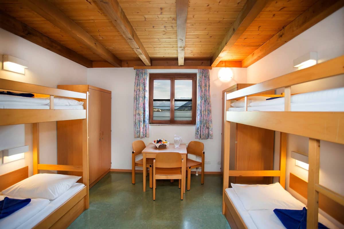 1 chambre, literie hypoallergénique, coffres-forts dans les chambres