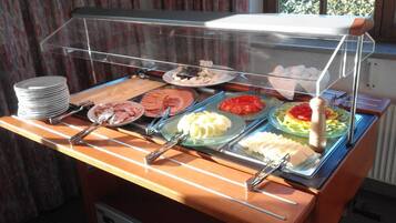 Breakfast, lunch, dinner served; beach views