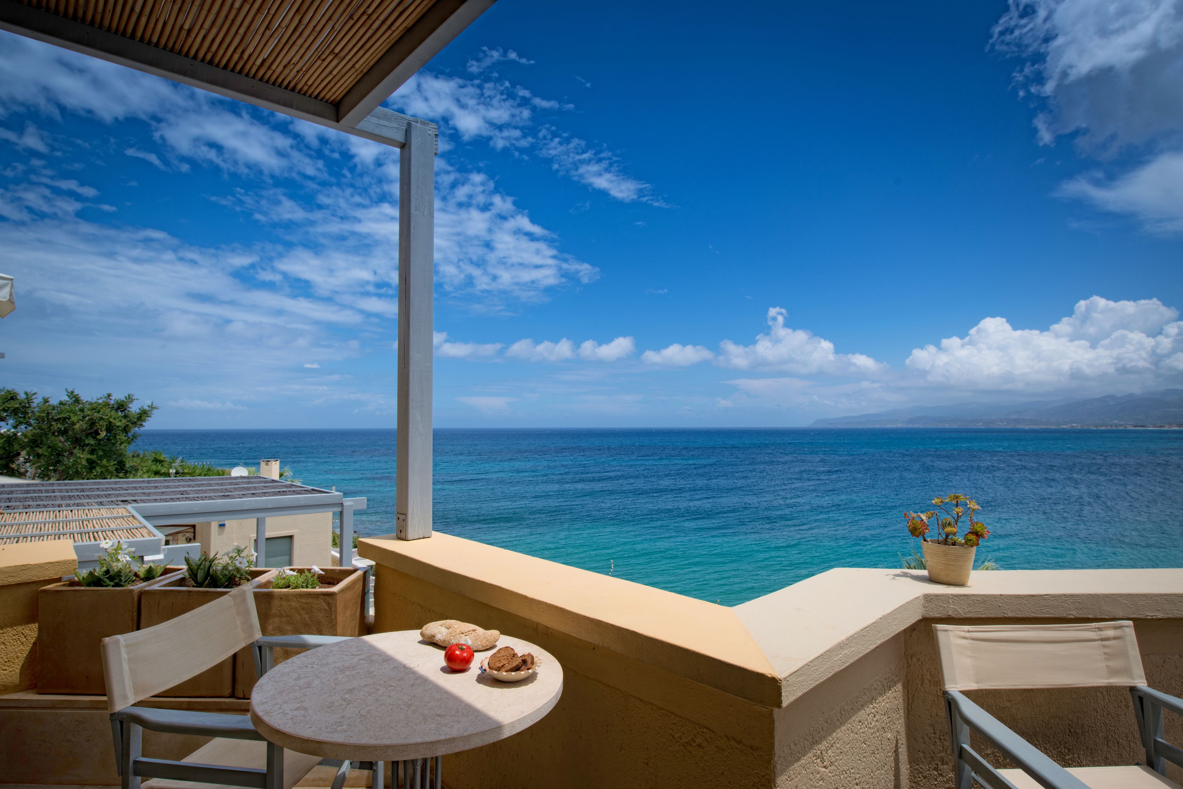 Superior Studio, Sea View | In-room safe, individually decorated, individually furnished, desk