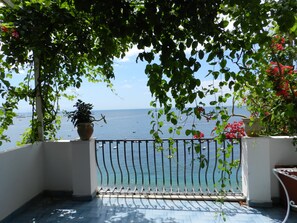 Double or Twin Room | Balcony view - La Dolce Vita Residence (Positano)