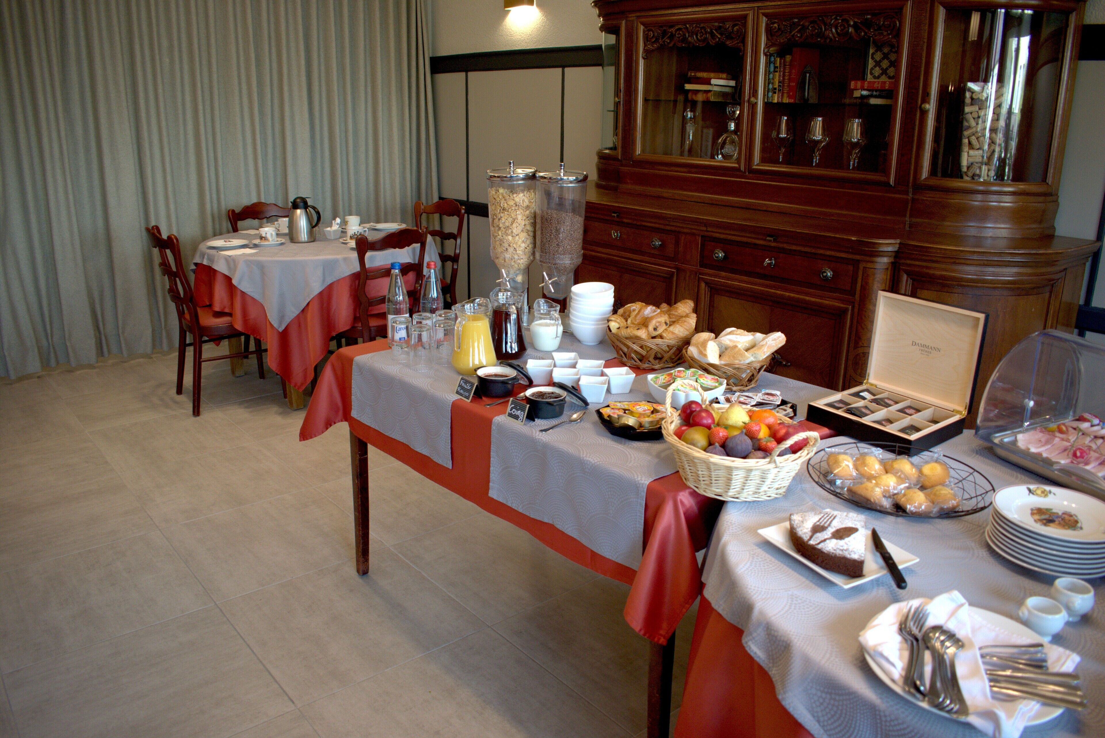 Daily buffet breakfast (EUR 11 per person)