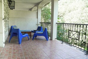 Property grounds - Domaine de l'Eau Vive (Largentiere)