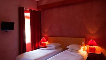 Premium bedding, in-room safe, individually decorated