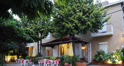 Corredoura Garden Alojamento