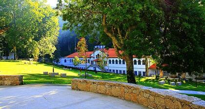 Corredoura Garden Alojamento