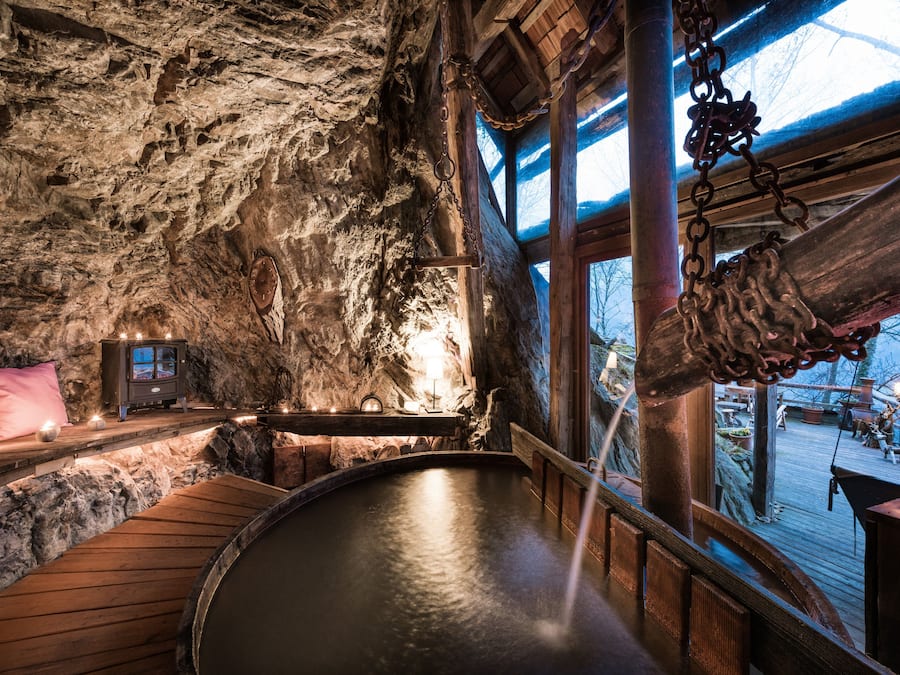 Een sauna, een bubbelbad, lichaamsbehandelingen, body wraps, body scrubs