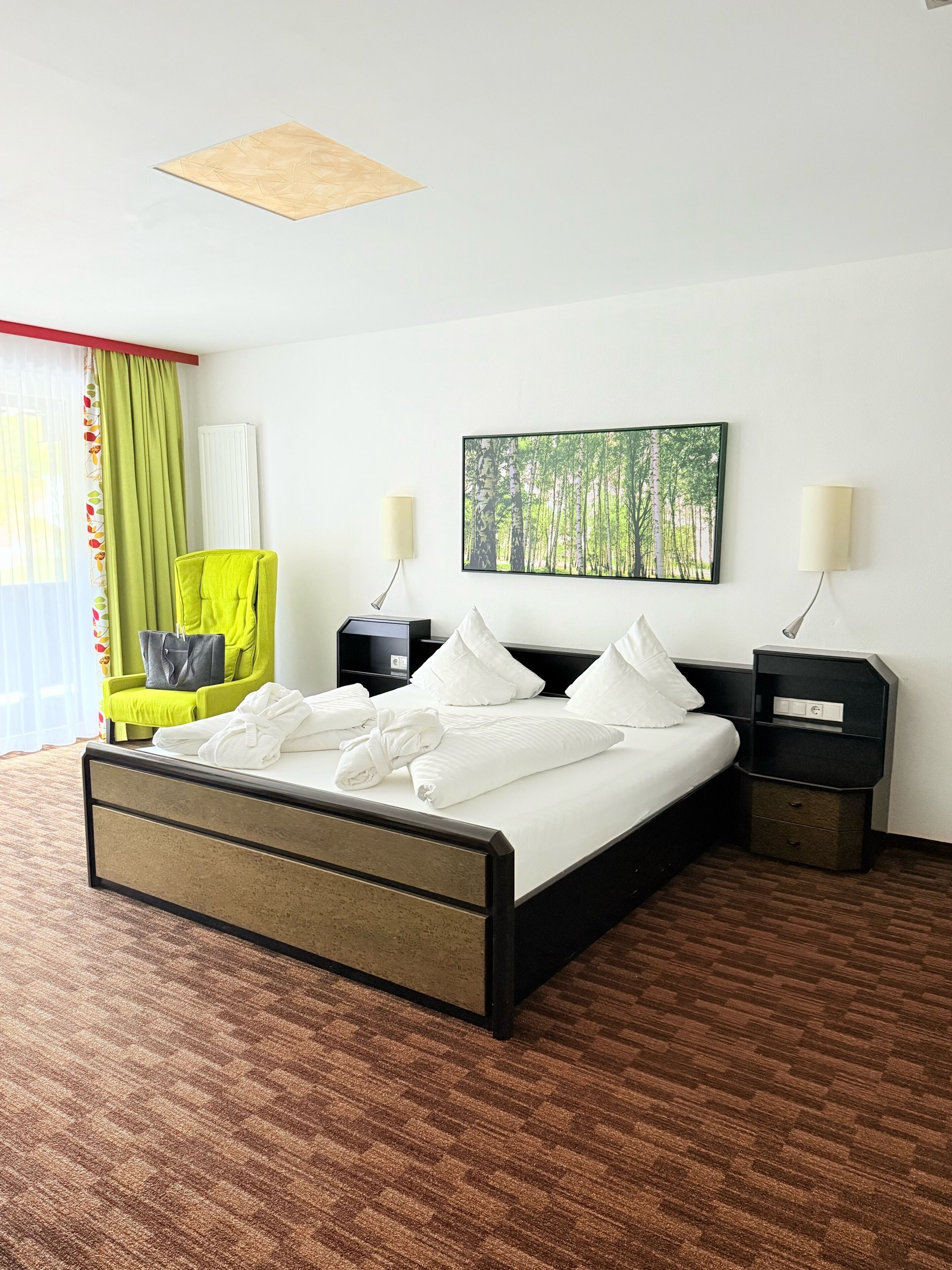 Classic Suite, Balcony | Down comforters, in-room safe, WiFi (free), individually decorated