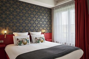 Standard Double Room | Premium bedding, in-room safe, individually decorated - Marsiho By Happyculture (Marseille)