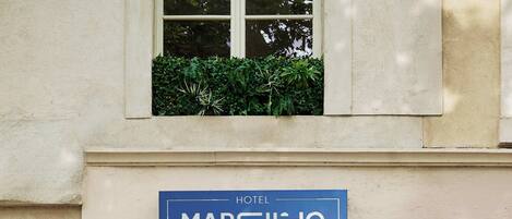 Voorkant van accommodatie