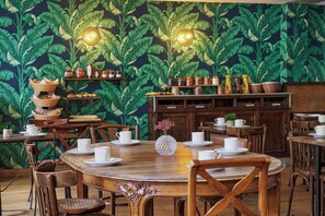 Daily buffet breakfast (EUR 14 per person) - Marsiho By Happyculture (Marseille)