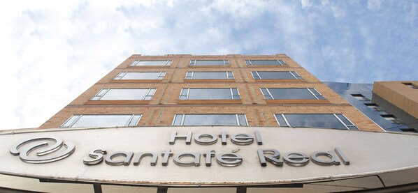 Front of property - Hotel Santafe Real (Bogotá)