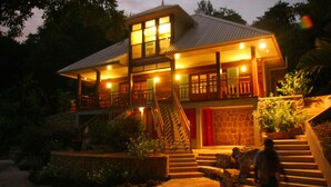 Front of property - evening/night - Demeure de Cap Maçon (Mahé Island)