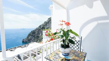 Superior-Doppel- oder -Zweibettzimmer, Terrasse, Meerblick | Blick vom Balkon