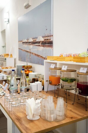 Daily buffet breakfast for a fee - Residence Porta delle Botteghelle (Trapani)