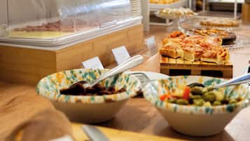 Daily buffet breakfast for a fee